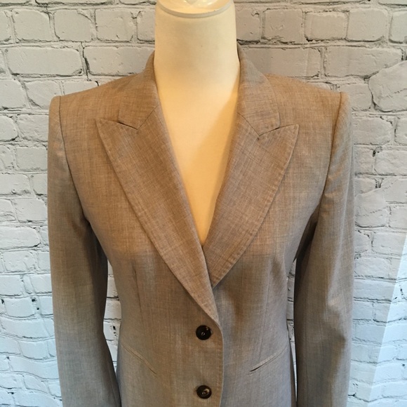 Max Mara Women's Gray Suit Jacket - Windowpane Pattern - Size: (8)  *Like New* - Picture 5 of 6